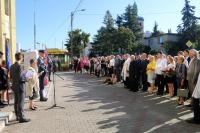 Poświęcenie tablicy upamiętniającej ofiary obozu przejściowego  w Nowych Skalmierzycach